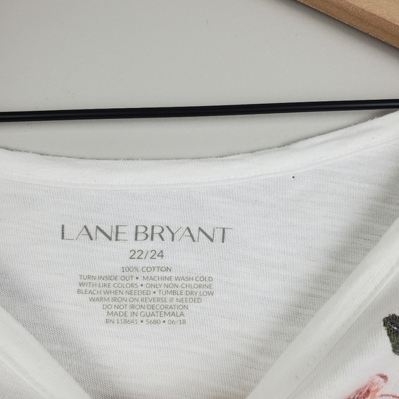 Lane Bryant White Floral Tee 22/24 - Picture 4 of 6